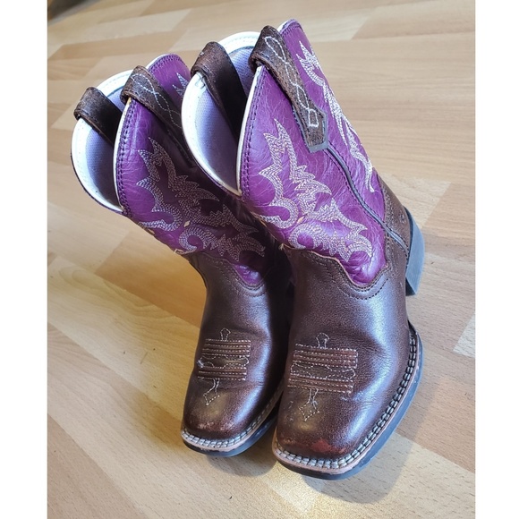Ariat Other - Girls Ariat tombstone boots square toe size 9